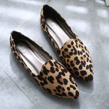 

2020 Women's Casual Flat Shoes Loafers Women Fashion Comfortable CHUQING Brand Leopard Shoes Trend Breathable and Comfortable 35