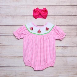 Vêtements d'été pour filles, barboteuse rose à carreaux à manches courtes, trois motifs brodés de pastèque, barboteuse pour bébés 