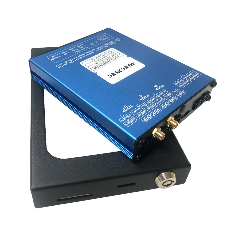 2021 новые 4CH SD карты мобильного DVR SDVR104 4 канала автомобиля автобуса