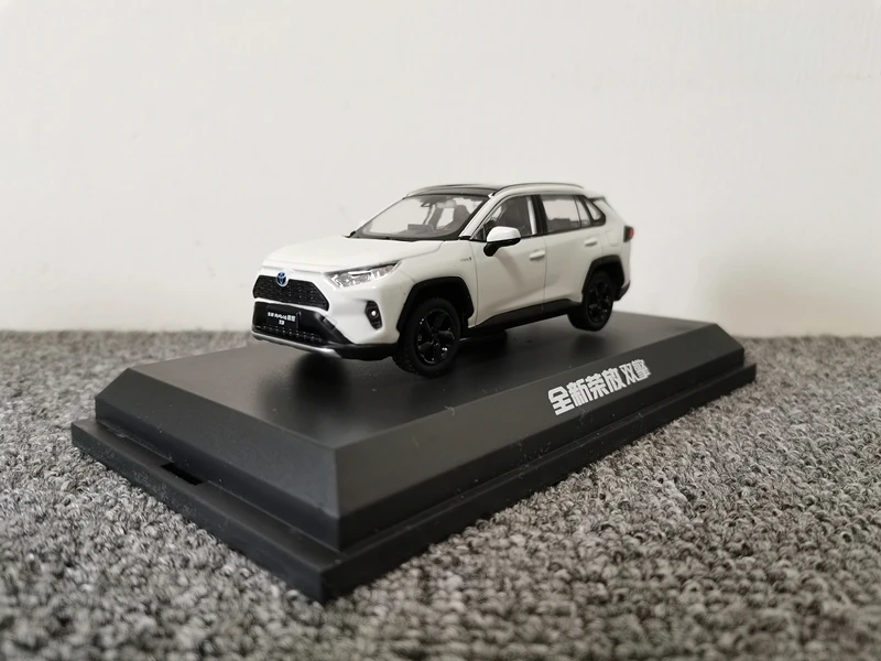 electric toy car 1:43 Diecast Model for Toyota RAV4 2020 SUV Alloy Toy Car Miniature Collection Gifts C-HR C HR lego cars