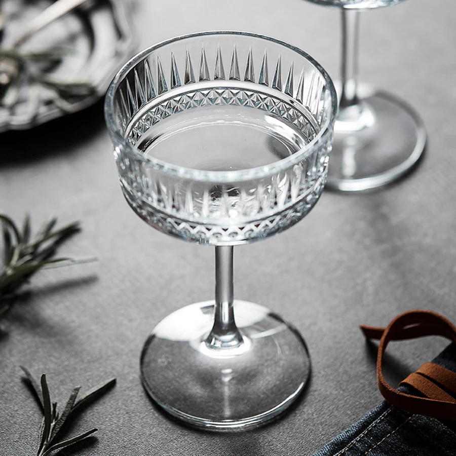 260ml Creative European Carved Wide Mouth Glasses for Champagne Goblet Martini Glass Cocktail Cup Transparent Crystal Wine Glass whiskey glass glass drinkware