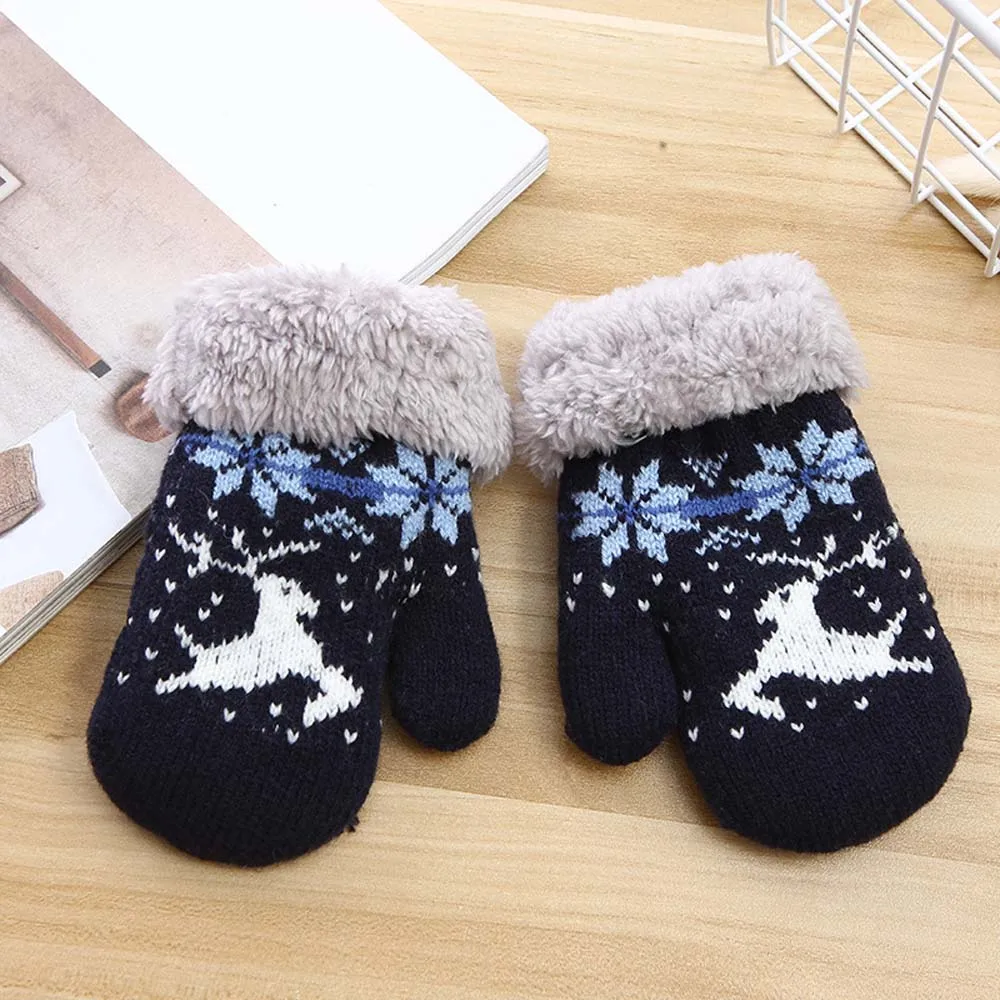 Christmas Style Baby Winter Warm Gloves Cartoon Deer Knitted Mittens Gloves Boy Girl Kids Children Outdoors Children Gloves - Цвет: navy