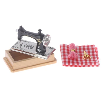 

Kids Dollhouse Decor Wooden Sewing Machine with Thread Scissors Accessories for Dolls House Toys for Girls Miniature Furniture