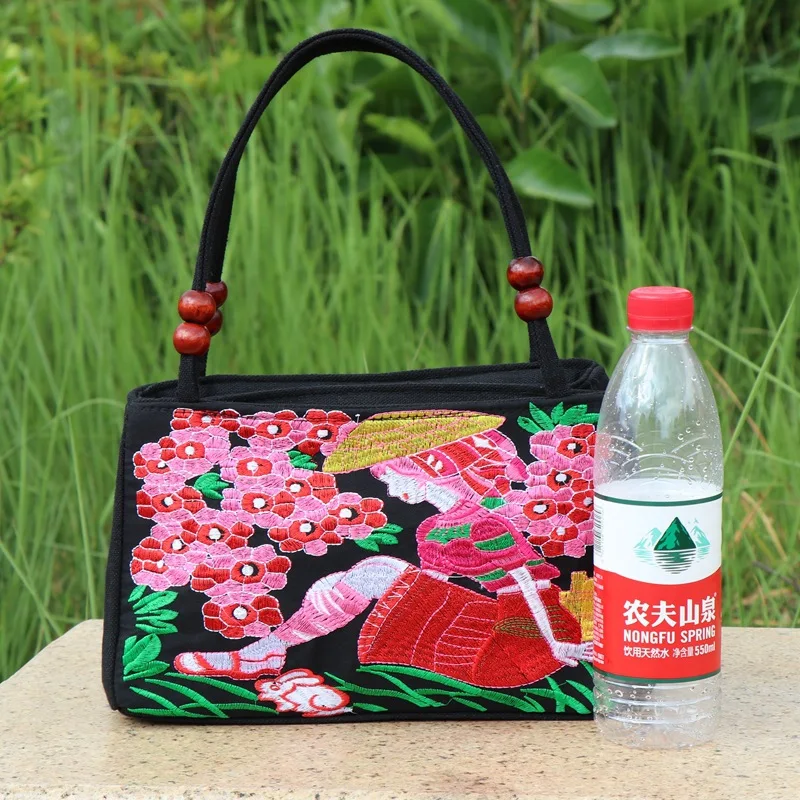 New Fashion Embroidery Women Small handbags National Floral Embroidered Lady Top-handle bags Single-layer Beading Falp Carrier
