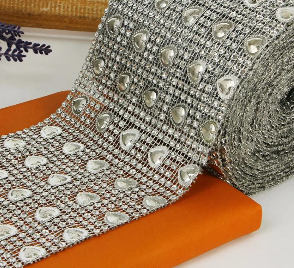 

10Yard Silver Heart Rhinestone Bendable Mesh Wrap Roll Trim For Sewing Apperal Bag Shoes Cap Party Holiday Venue Decoration