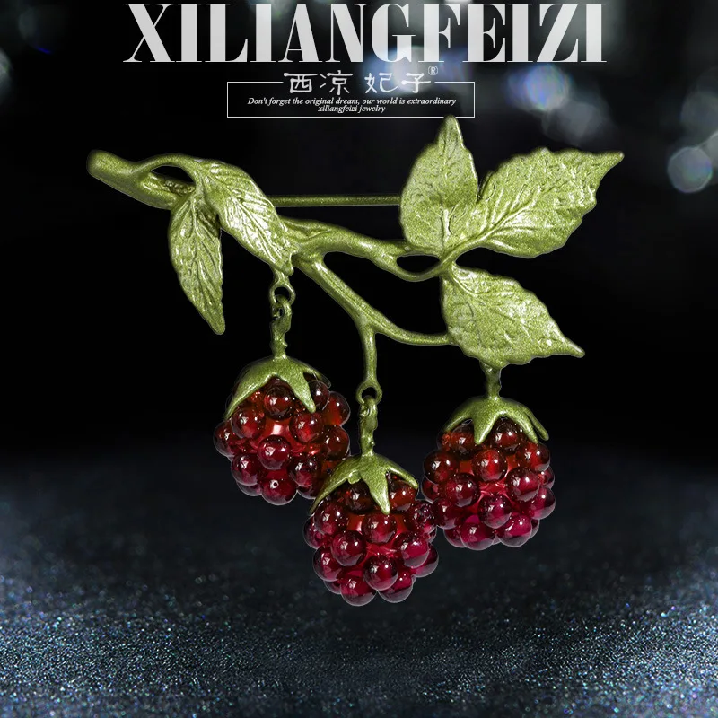 

West Princess Handmade red garnet Beautiful retro leaves small raspberry Brooch Elegant Shell Pearl Beads Pin
