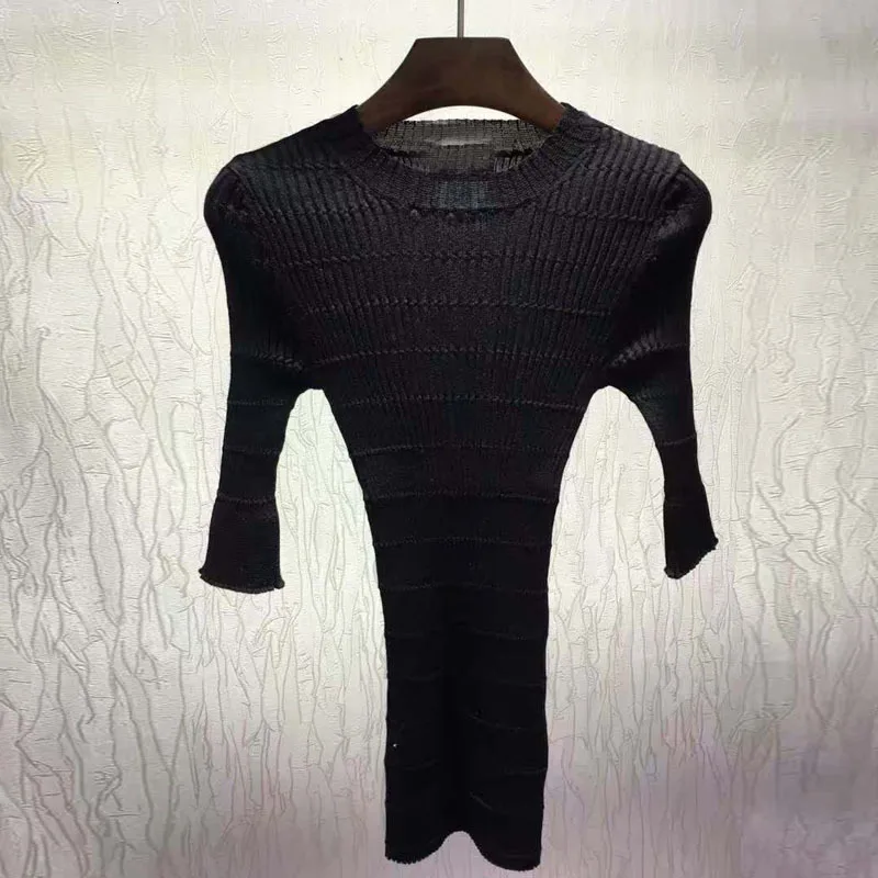 

Summer Spring Vogue new arrive female knitting blouse with gold button on shoulder women sweater black Free Shipping