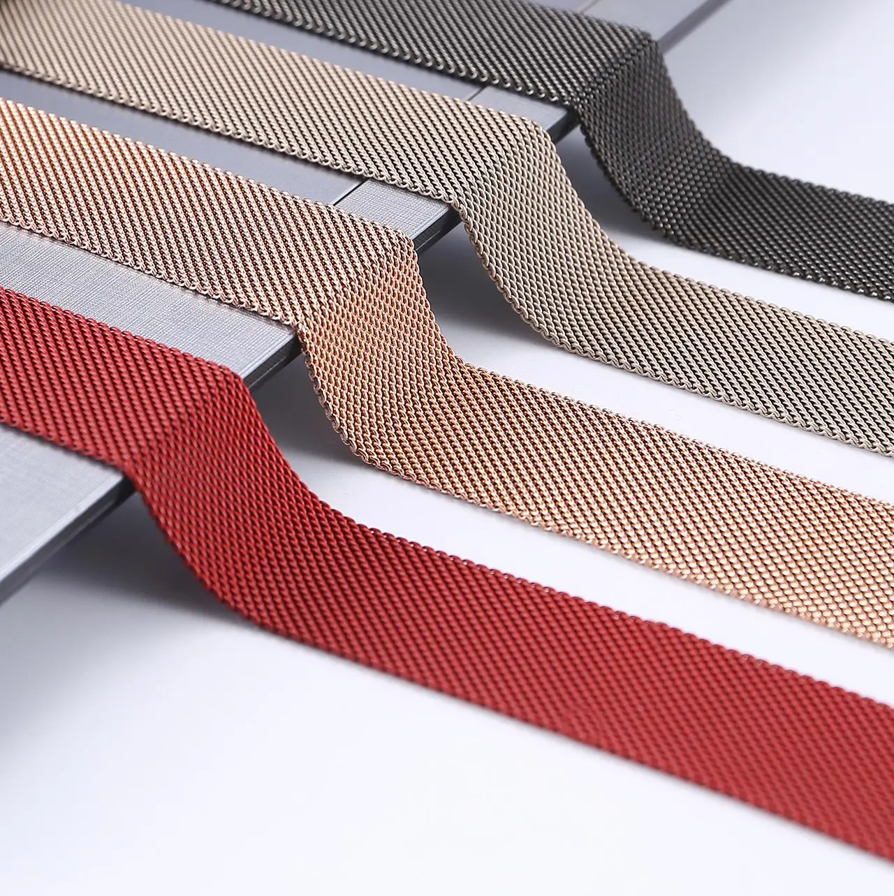 

milanese loop bands for iwatch band 6 5 4 38 42mm watch bands for apple watch 6 5 4 3 2 40 44mm watches loop for apple watch se