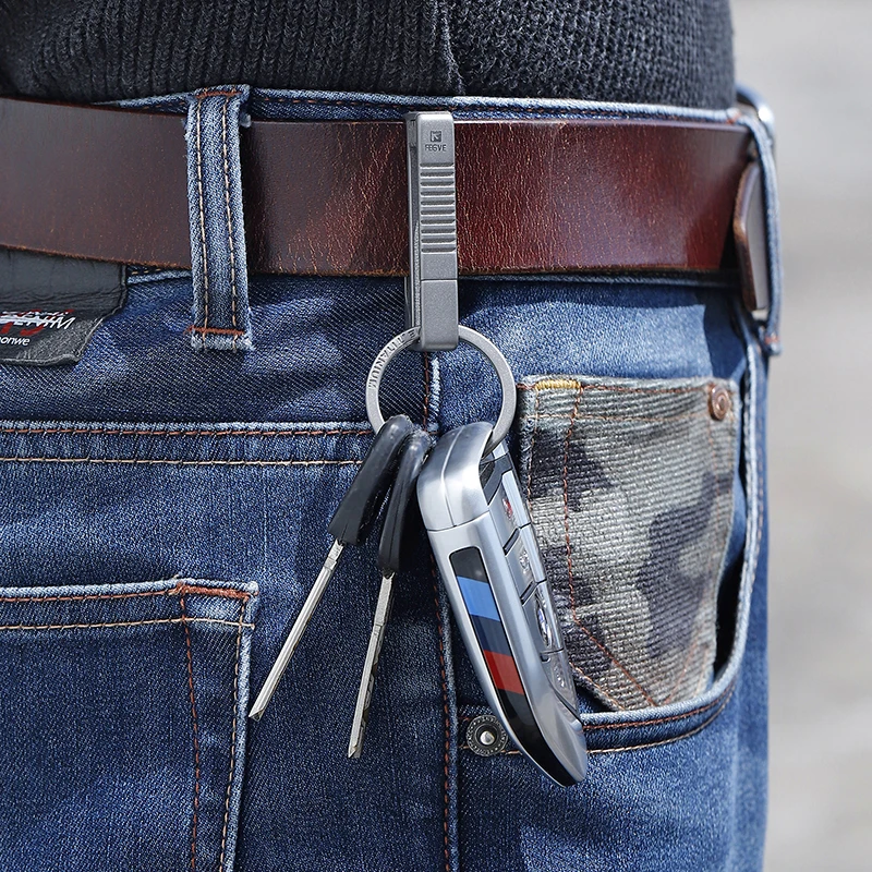 Titanium Keychain Luxury Car Key Holder Key Ring Hanging Buckle Lightness for Man Male Father's Day Creativity Gift Wholesale