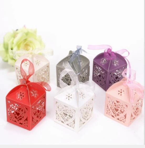 Nalmatoionme 50pcs Hollow Love Heart Wedding Favor Candy Gifts Boxes Yellow Present Cut Wedding