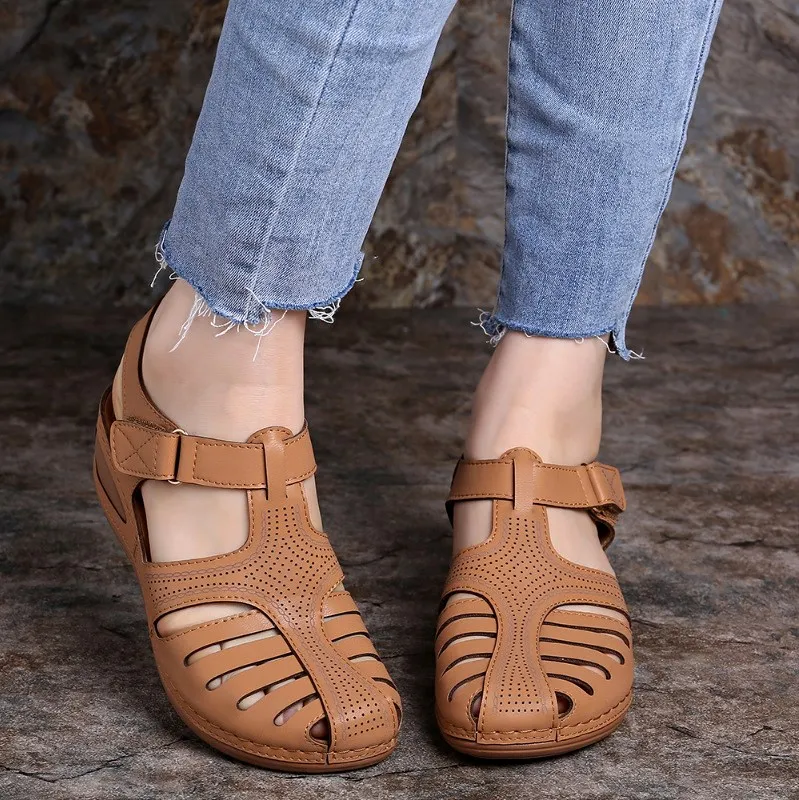 

EOEODOIT Women Sandals Rome Style Mid Wedges Heel Leather Sandals Female Plus Size Hook Loop Platform Summer Shoes