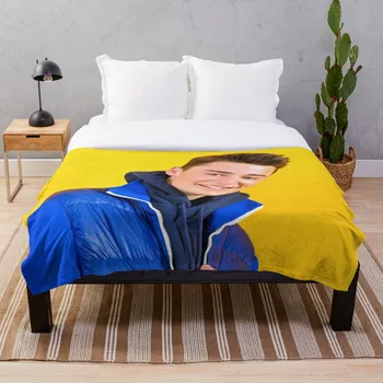 

Noah Schnapp Blue Jacket Throw Blanket Soft Sherpa Blanket Bed Sheet Single Knee Blanket Office Nap Blanket