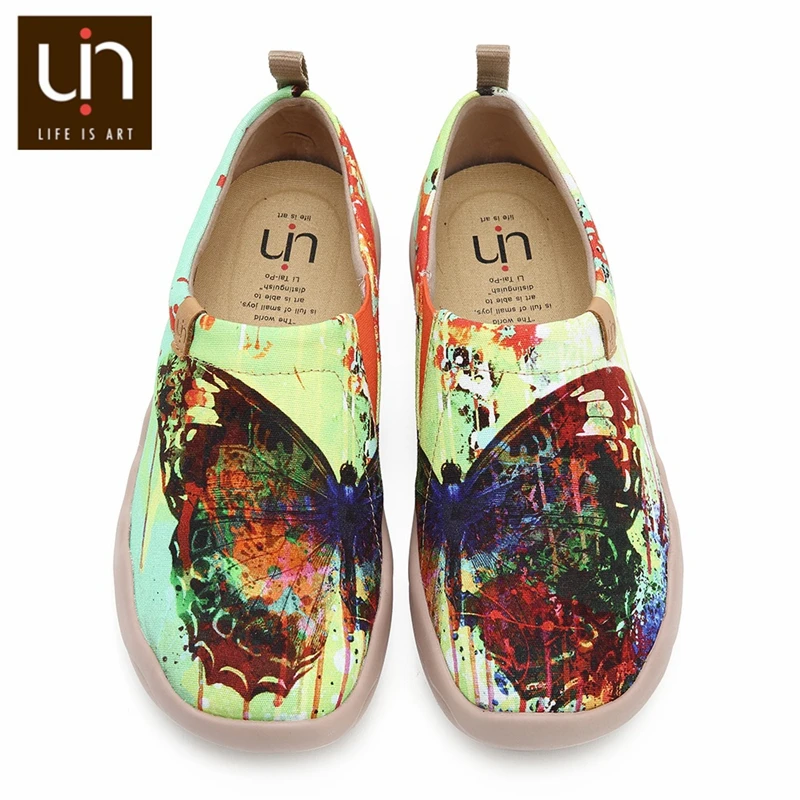 uin canvas shoes