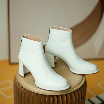 

2021 genuine Leather Women Ankle Boots back Zipper Comfortable High Heels Winter Warm Party Shoes Woman Short Boots