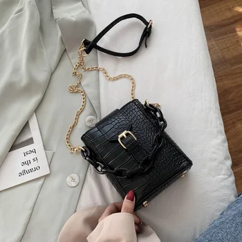 

Black Crossbody Bags Women's Bucket Handbags Retro Crocodile Pattern Shoulder Bags Women's Belt Buckle Chain Shoulder Strap Girl