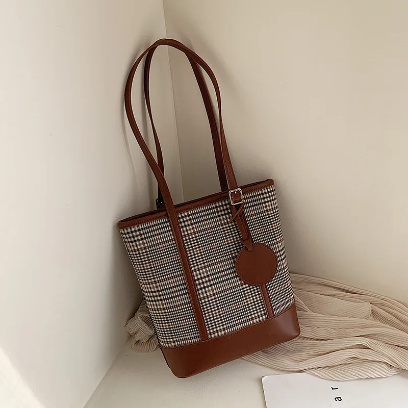 

Autumn And Winter Textured Contrast Color Bag Bag Women's Simple New Style Korean-style Fashion Casual Plaid Versatile Shoulder