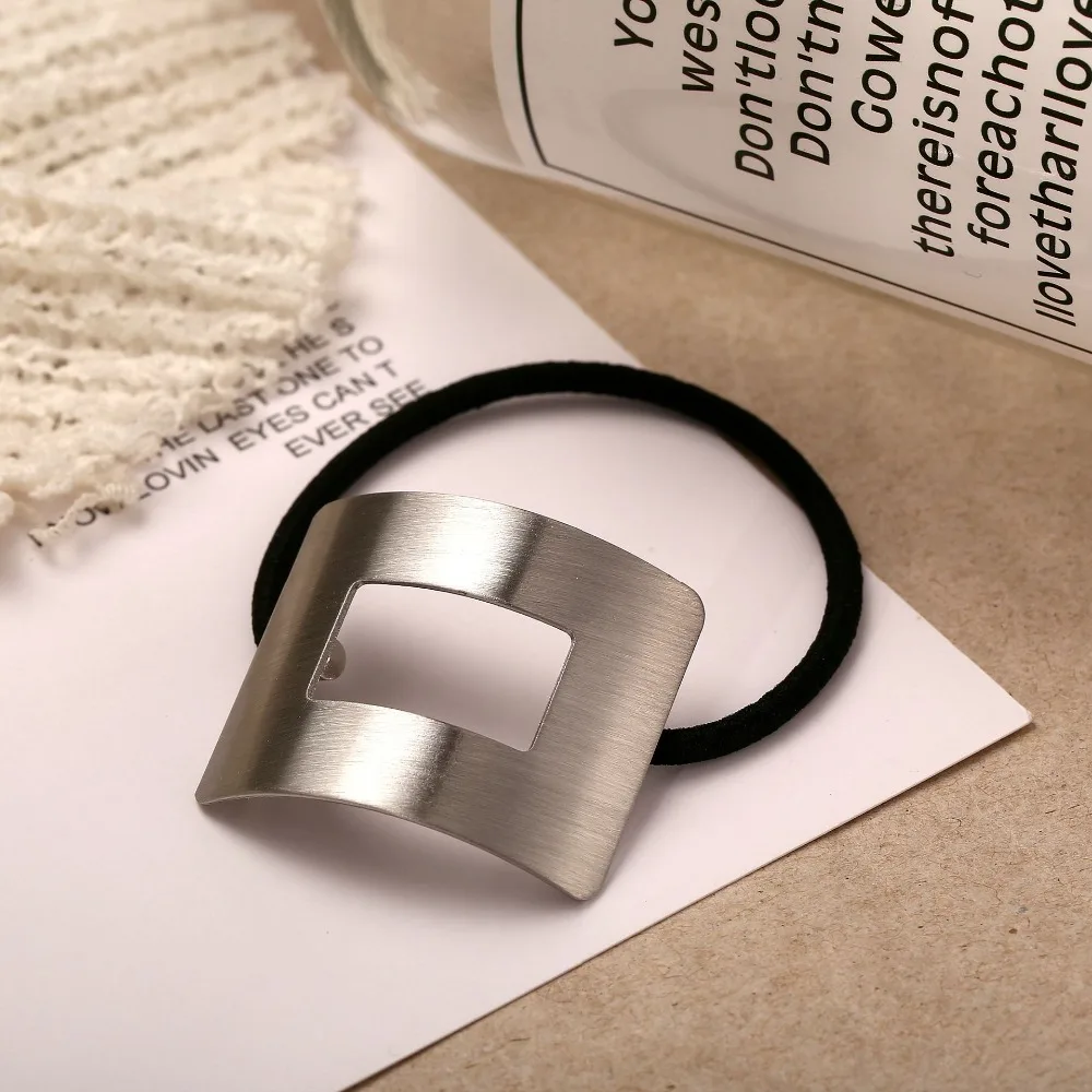 9689194843_793437558