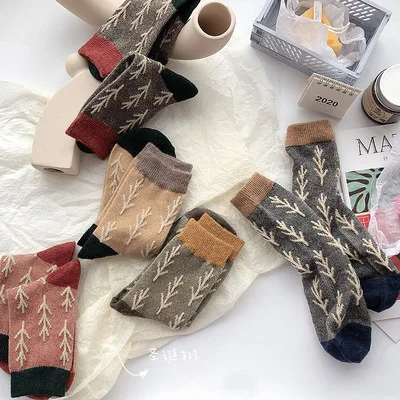 

Autumn and winter new wool socks Christmas tree pile socks Christmas socks mosaic color three-dimensional socks