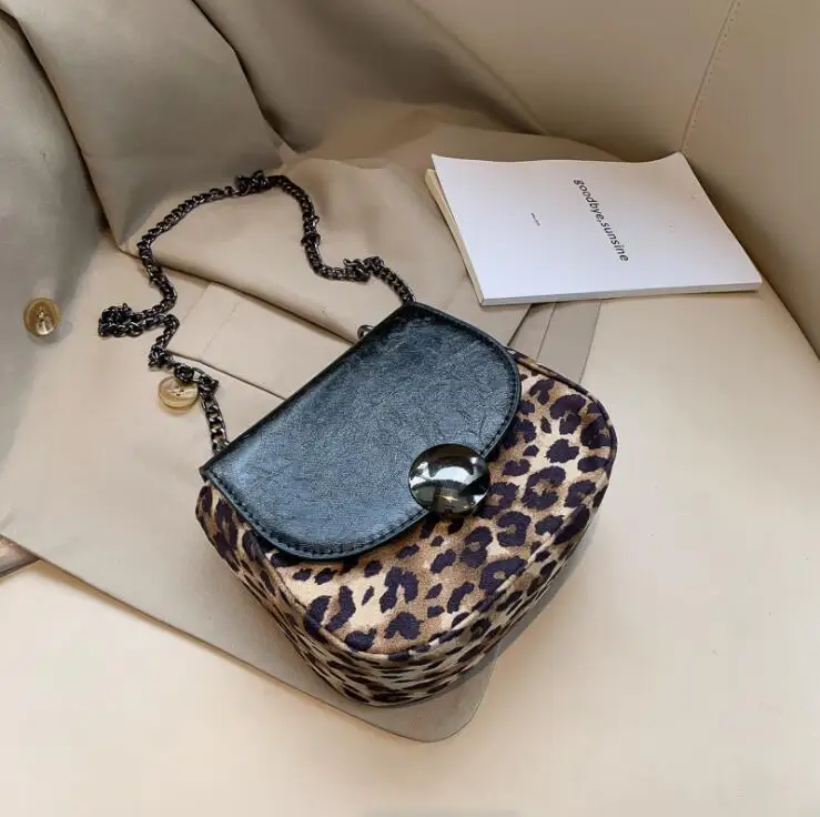 

Fashion Leopard Chain Half Moon Saddle Flap Mujer Purse 2019 Women Crossbody Bag Female Bolsa Sac Shoulderbag #1982