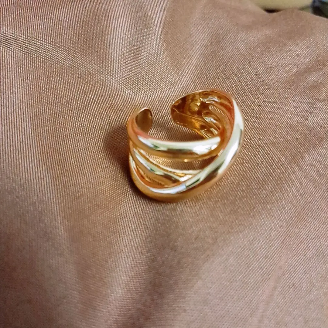 Кольцо женское многослойное из золотистого металла в стиле ретро | Украшения и