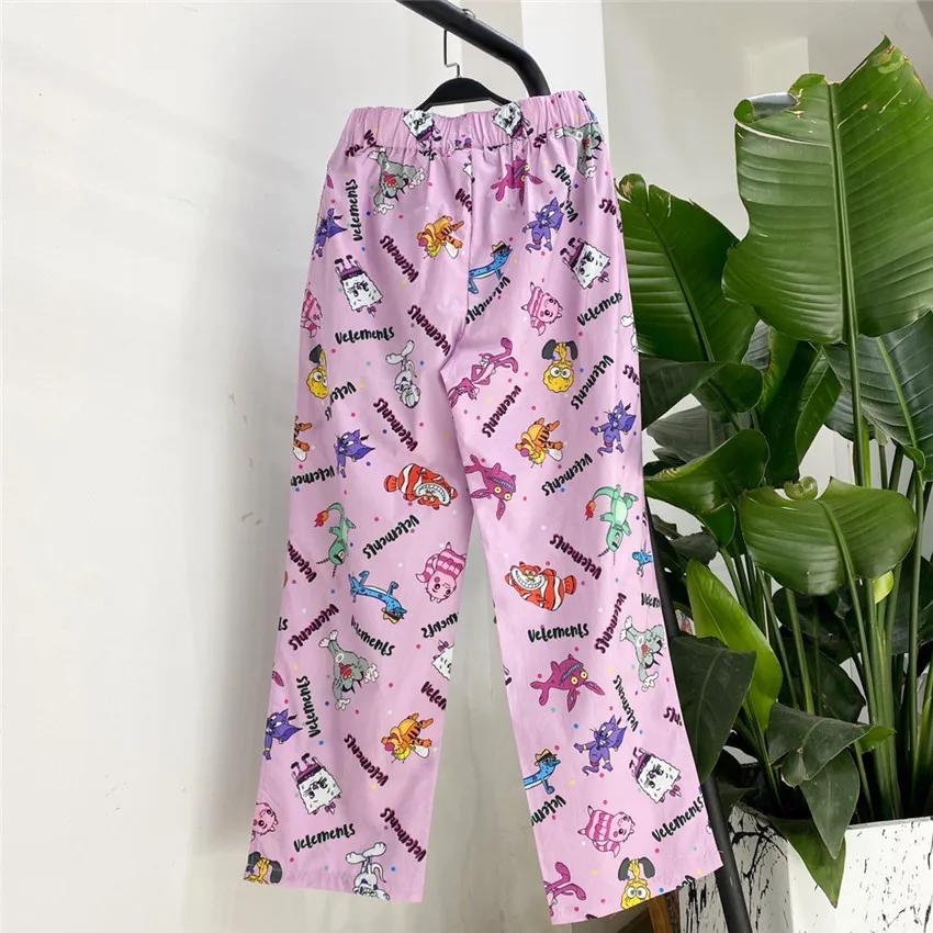 

VETEMENTS Pants Cartoon Colors Full Logo Pink Vetements Sweatpants Men Women Trousers