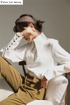 

Vintage Style England Blouse Autumn White Lantern Long Sleeve Big Pointed Lapel Simple Comfortable Loose Shirt Women