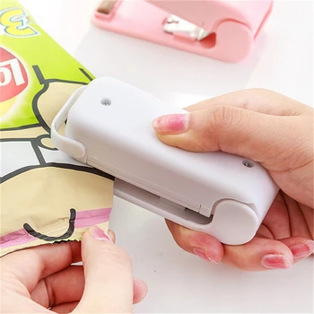 

Pink Mini Sealing Machine Sealer Food Saver Plastic Hot Magic Sealer Bag Capper Hand Pressure Without Battery