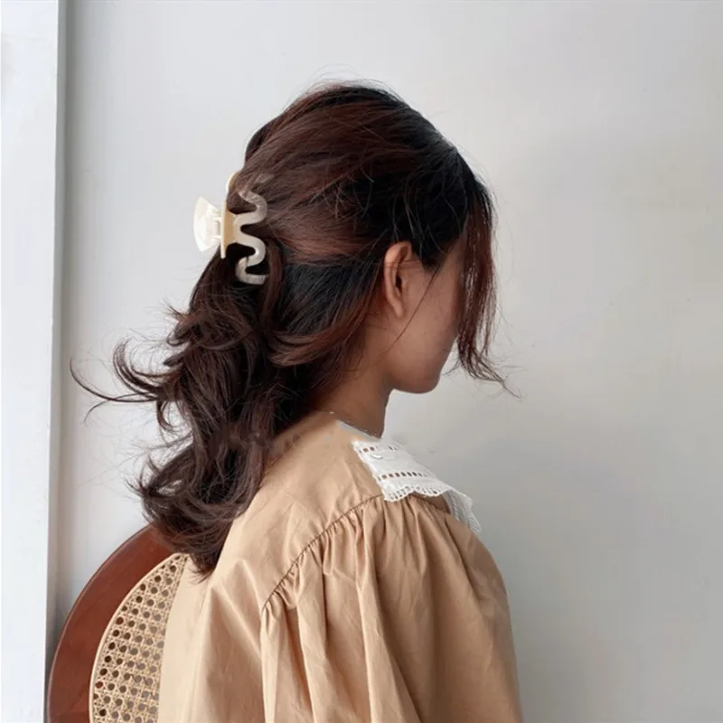 

Large Hair Temperament Clip Color Pure Acrylic Simple Women 1pcs New French