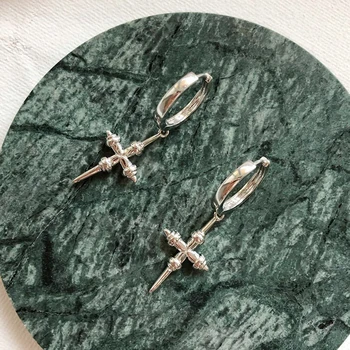 

New cross earrings European and American fashion simple brass mini earrings ear circle