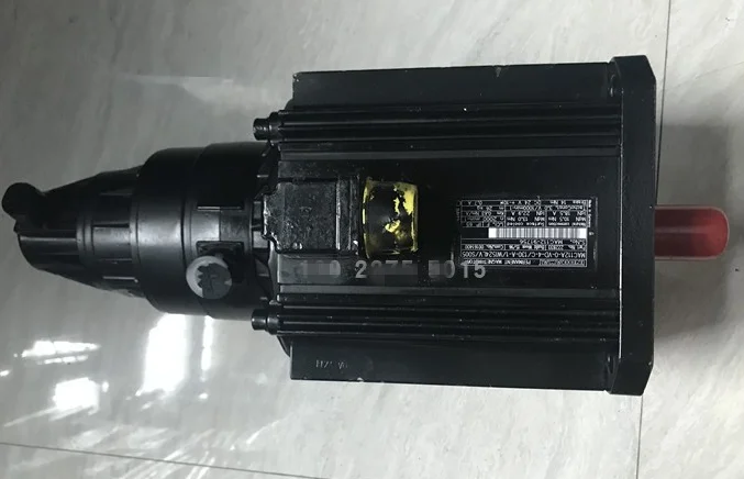 MAC112A 0 VD 4 C/130 A 1/WI524LV/S005 используется в хорошем состоянии может нормально