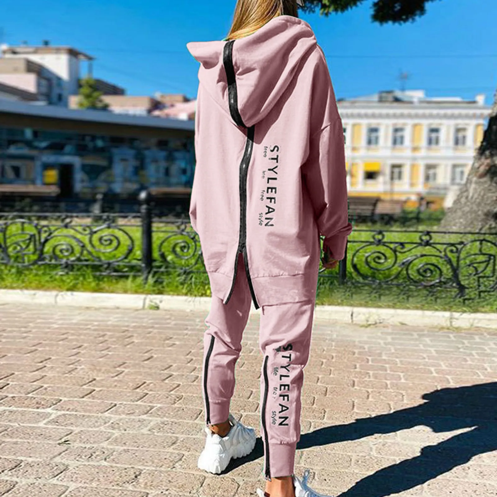 Fashion Women's Two Piece Set Harajuku Tracksuit Leisure Suit Sports Trousers Thickened Loose Print Suit Femme Clothing 1