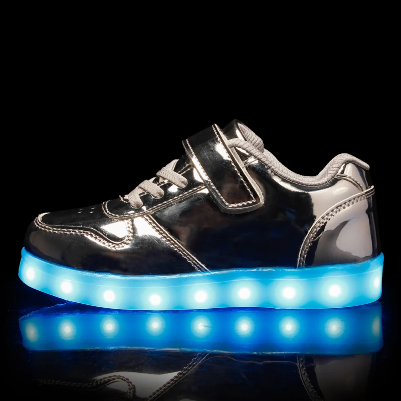 IGxx LED 라이트 업 신발 키즈 후크 & 루프 USB 충전 빛나는 LED 여자 신발 어린이 빛나는 운동 화 PU  실버
