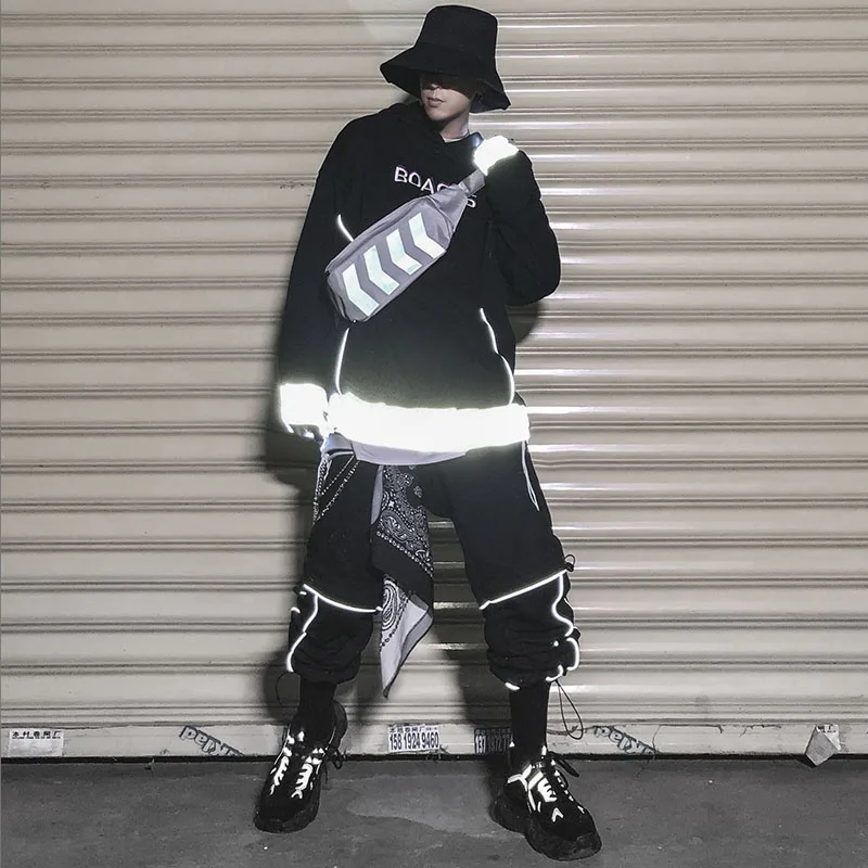 Summer Hip Hop Chest Bag Casual Shoulder Crossbody Bag Fanny Pack for Men Fashionable Street Reflective Waist Bag Travel Pack