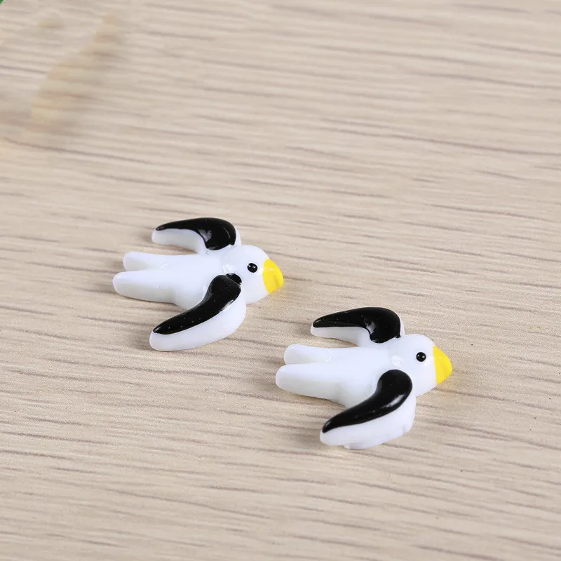 1 шт. мультяшная Милая Ласточка птица модели Аниме Фигурка зеленое растение