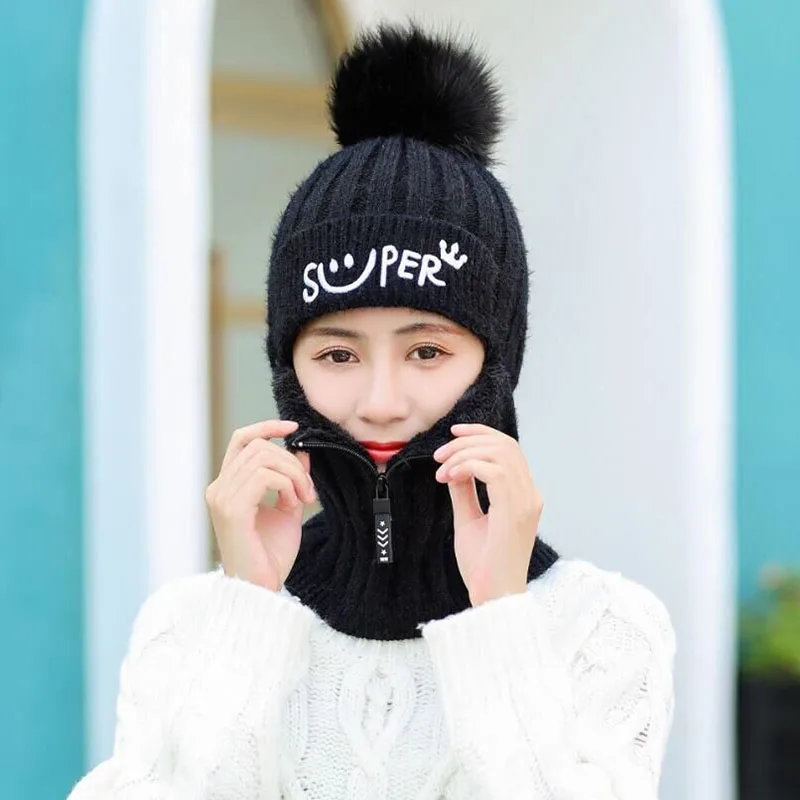 Новые толстые теплые зимние трикотажные изделия для женщин Embriodery Smile Face Beanie наушники на молнии украшения Gorro мех пом шапка с помпоном зима - Цвет: black