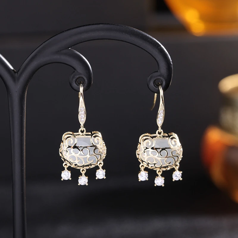 Pendientes de estilo chino con cierre de seguridad para mujer, joyería clásica con borlas de cristal, de con forma gota| - AliExpress