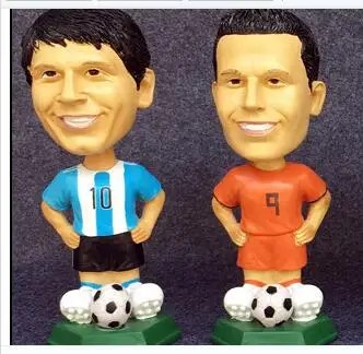 

H 18CM World Cup souvenir football fan doll doll Messi Neymar Ronaldo Beckham culpture crafts statue