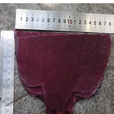 Rose red 14.5x18 Натуральная кожа ската, натуральная кожа Manta Ray, кожа для рукоделия, кожаные ремесленные часы, ремень, материал ручки ножа, 18,5x8 см - Цвет: Rose red 14.5x18