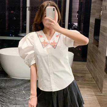 

New Women Fashion White Turn-down Collar Top Floral Embroidery Contrast Color Casual Blouse Lady Latern-sleeve Button Shirt