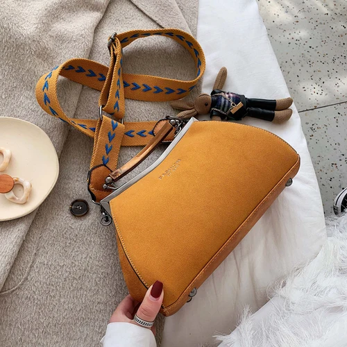 Retro Matte Autumn and Winter Women's Bag New Wave Fashion Wild Messenger Bag Wide Shoulder Strap Bag gg - Цвет: Цвет: желтый