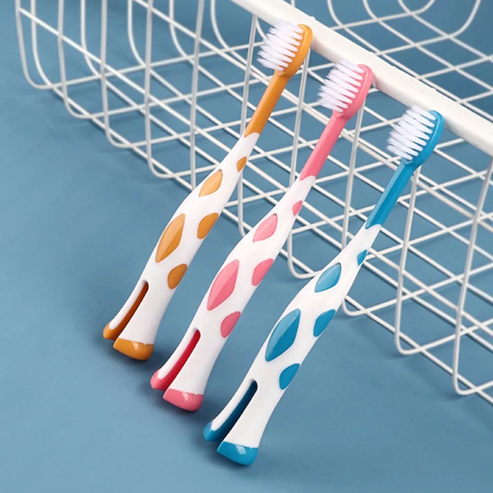 3PCS/Set Kids Toothbrush Anti Bacterial Ergonomic Soft Children Smooth Cartoon Manual Oral Hygiene Travel Cute Handheld Giraffe