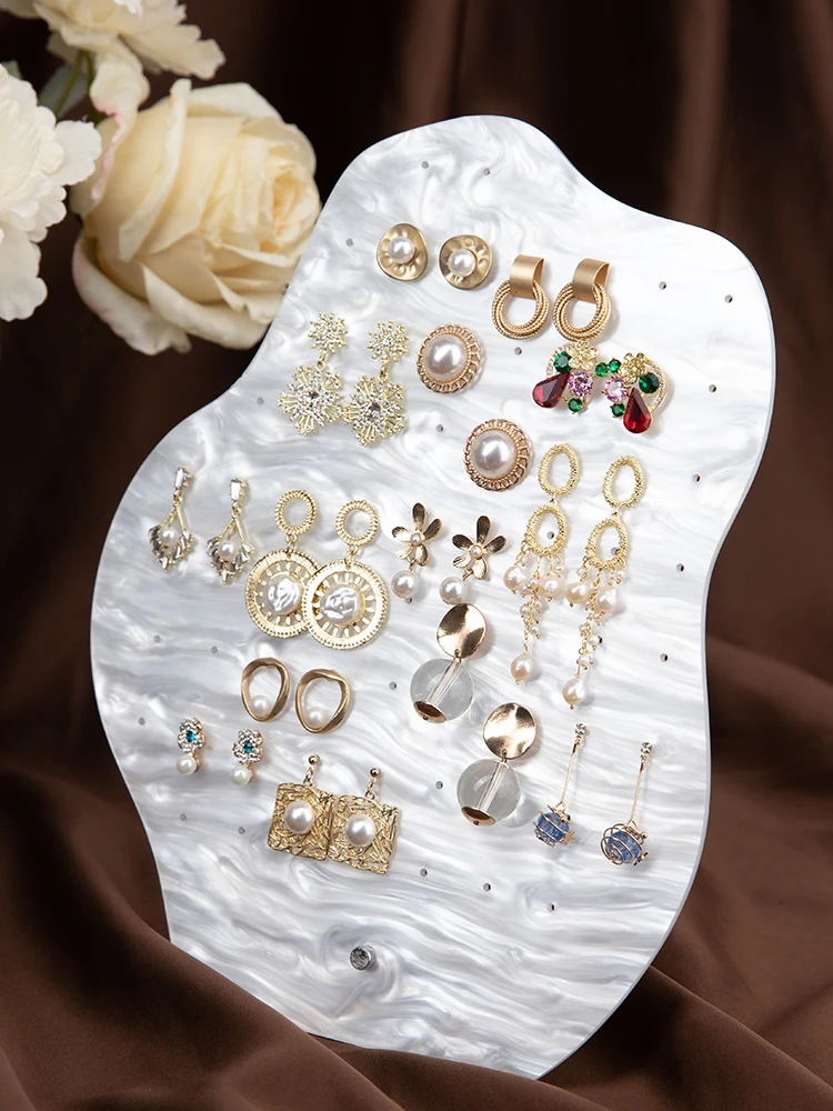 

Акриловая цветная подвеска-витрина для серег