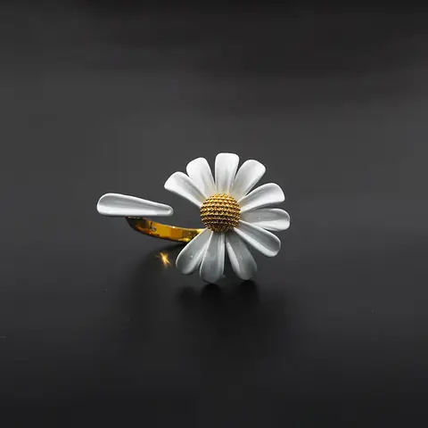 Fashion Daisy Bee Open Design Bracelet Ring Necklace Earring Painted Flower Set for Women Fashion Dress Jewelry