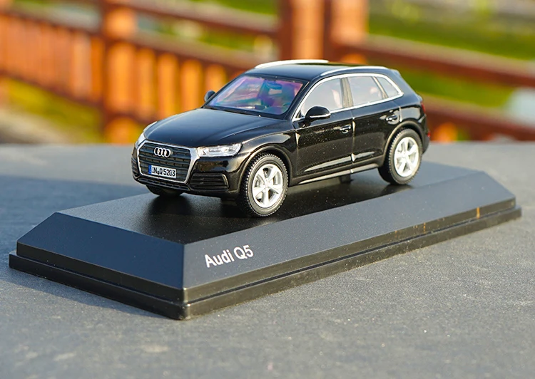 1:43 Q5 AUDI Q5 сплав модель автомобиля статическая Высокая имитационная металлическая модель автомобилей с оригинальной коробкой