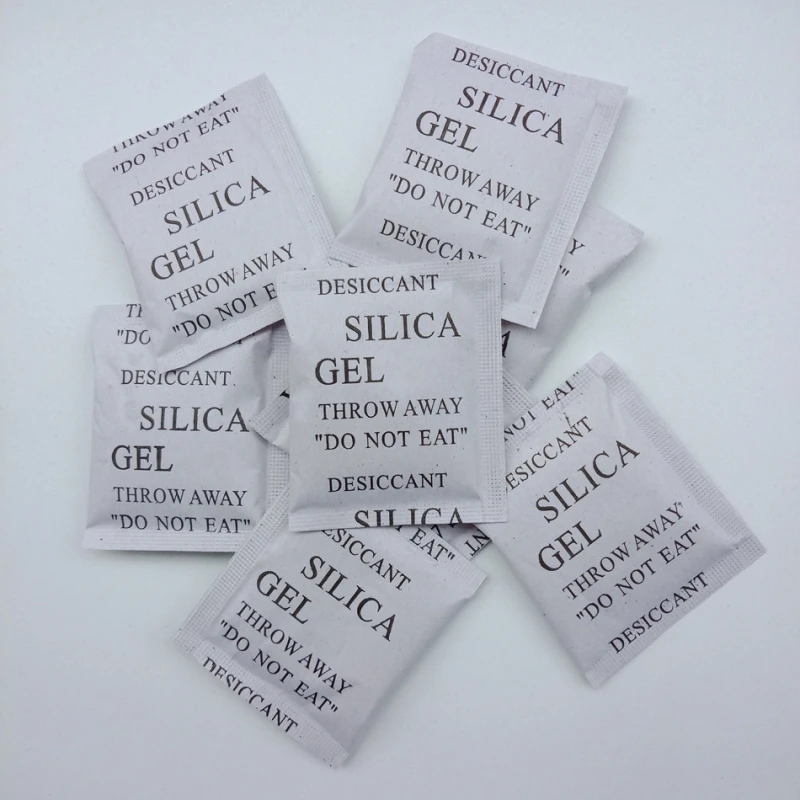 Gel de sílice desecante para ropa, a prueba de moho y Metal, accesorios útiles para el hogar, absorbente de humedad, 50 paquetes