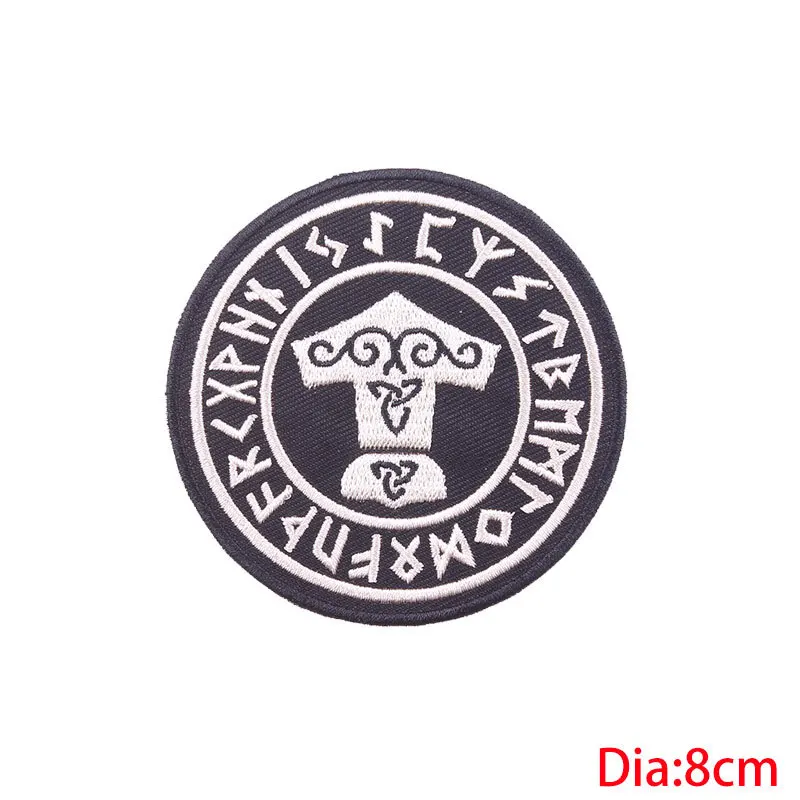 11437800293_1974113701