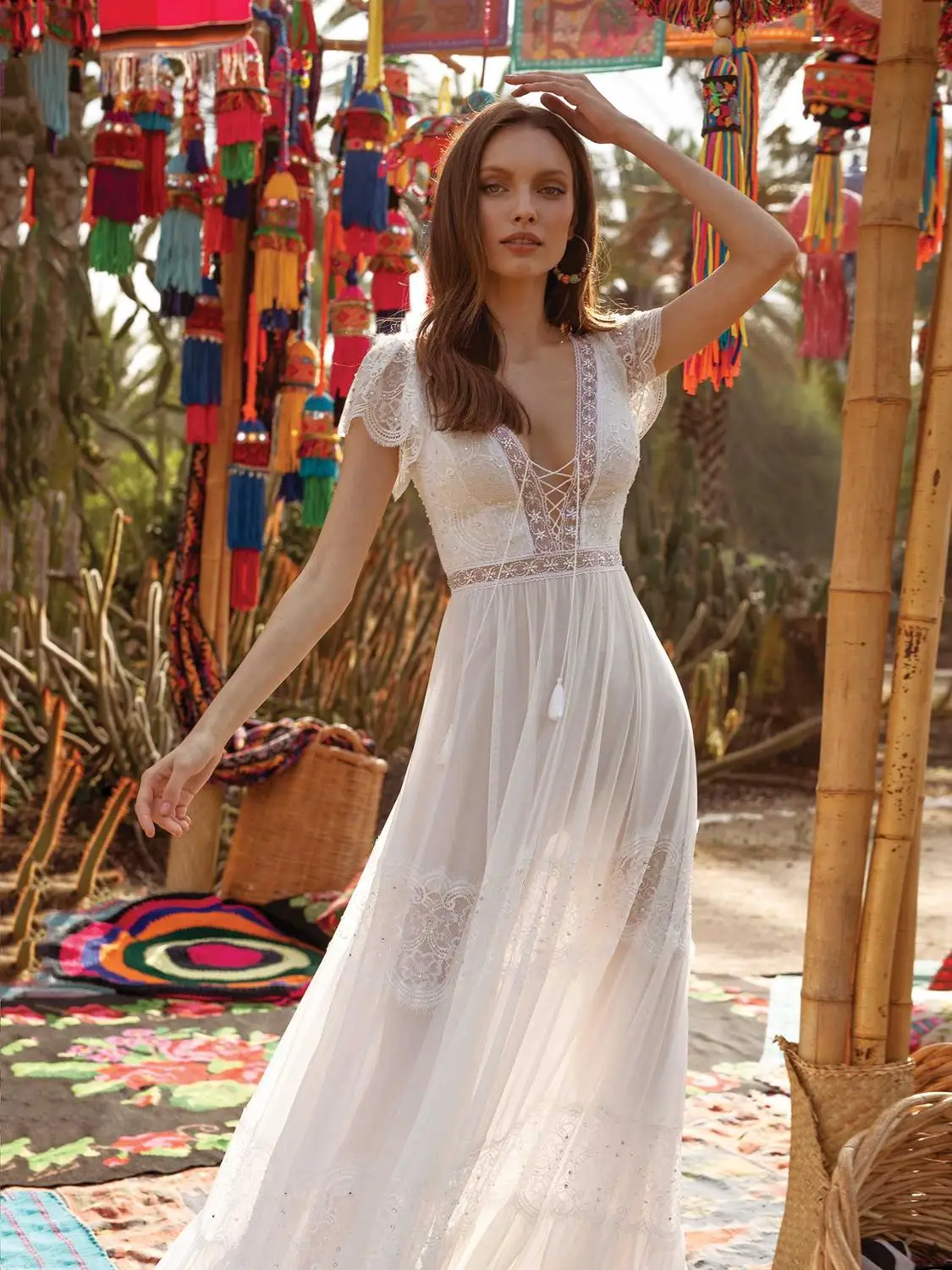 

Female Woman Wedding Dresses V Neck Short Sleeve Lace Applique A Line Floor Length Bohemian Backless Bridal Gowns Ladies