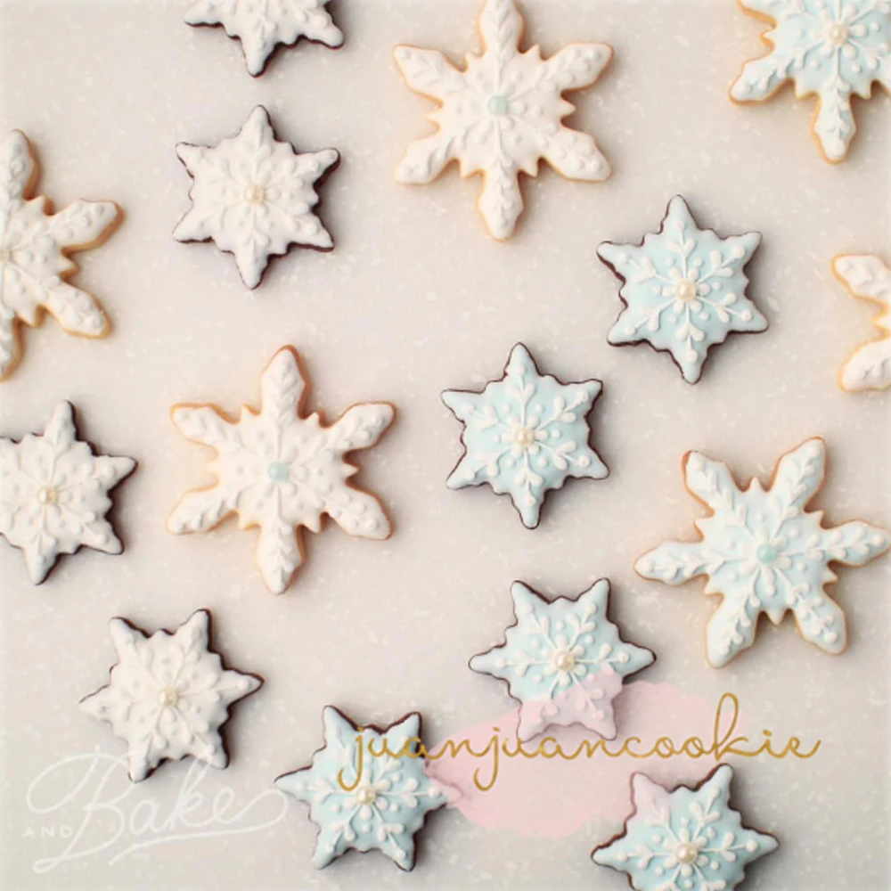

5pcs/set Snowflake Christmas Mold kitchen Bakery Accessories Gadget Cake Cookie Cutter Tools