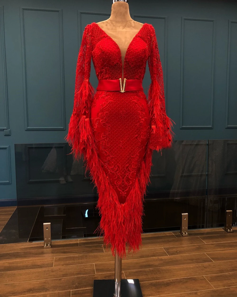Champagne Feather Lace Cocktail Dresses Long Pagoda Sleeve V Neck Ankle Length Short Prom Gown Party Dresses