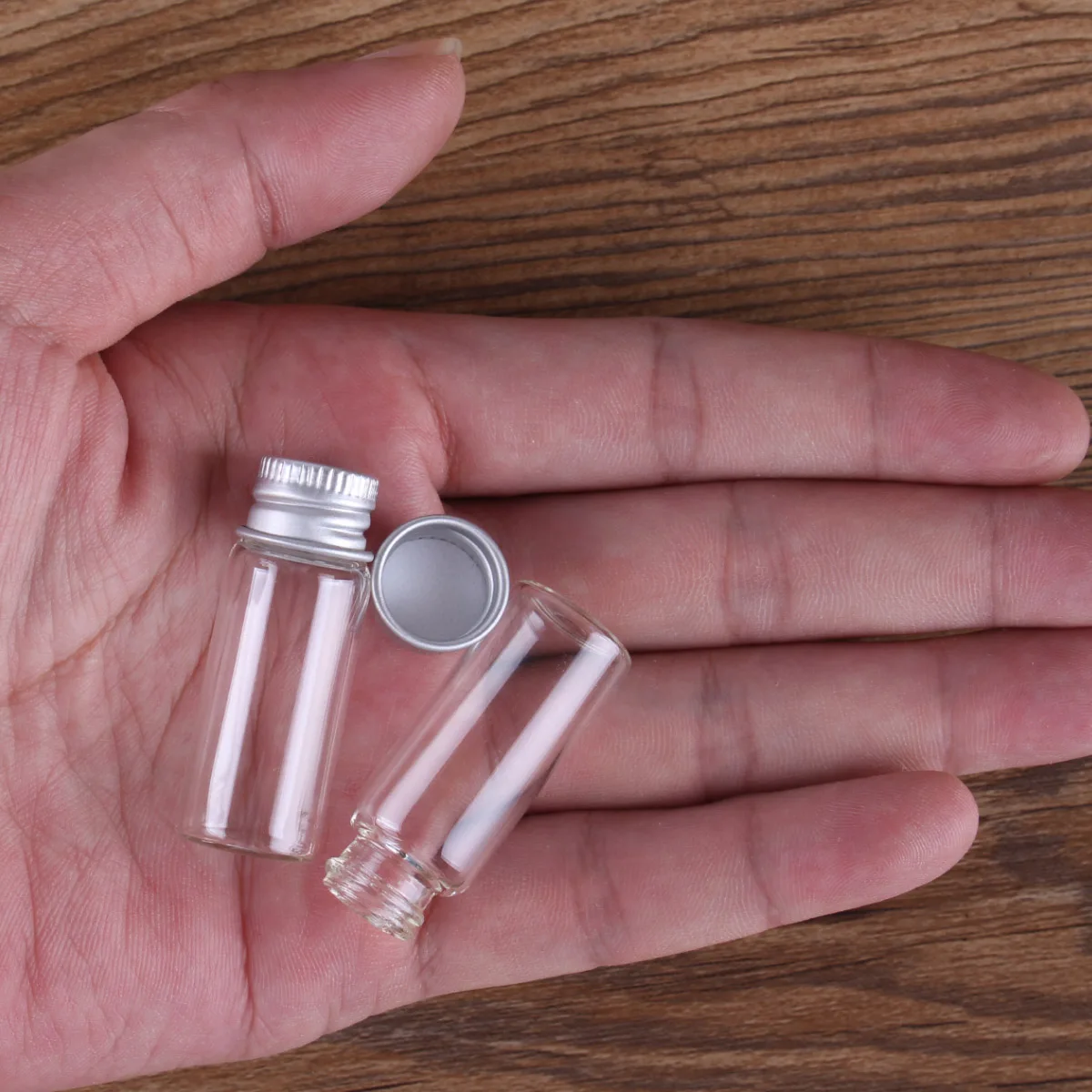 wholesale 100 pieces 4ml 16*40mm Glass Bottles with Aluminum Caps Mini Glass Bottles Tiny Jars Vials 3